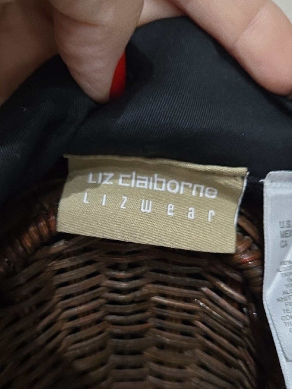 Liz Claiborne Black Ribbed V-Neck Sweater with Satin Trim-Size XL - Picture 2 of 12